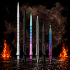 Caliburn EZ EVO Dart Points - Grooved vor dunklem Rauchhintergrund mit dezenten orangefarbenen Flammen