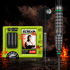Target Japan Akito Yamagata Scream Gen2 Steeldart 90% Swiss Point – Verpackung, senkrechter Dart und Barrel-Detail vor dunklem Rauchhintergrund