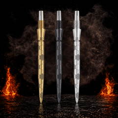 Target Onyx Storm Swiss Point vor dunklem Rauchhintergrund mit dezenten orangefarbenen Flammen